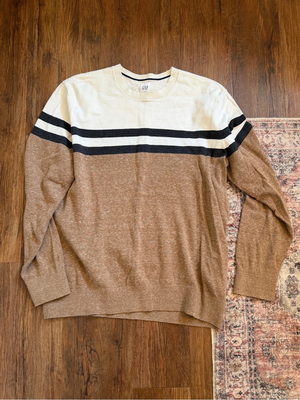 GAP Men's Crewneck Colorblock Sweater in Cream, Brown & Black